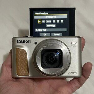 Canon PowerShot SX 740 HS 20.3 MP Digital Camera (Silver)